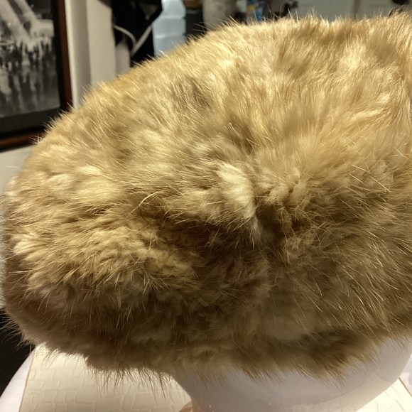 Vintage hat, beautiful with embellishment must see - Picture 2 of 6